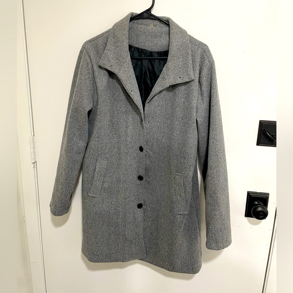 Gray Coat Size Medium Very Cute!